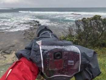 Surf photography in the rain